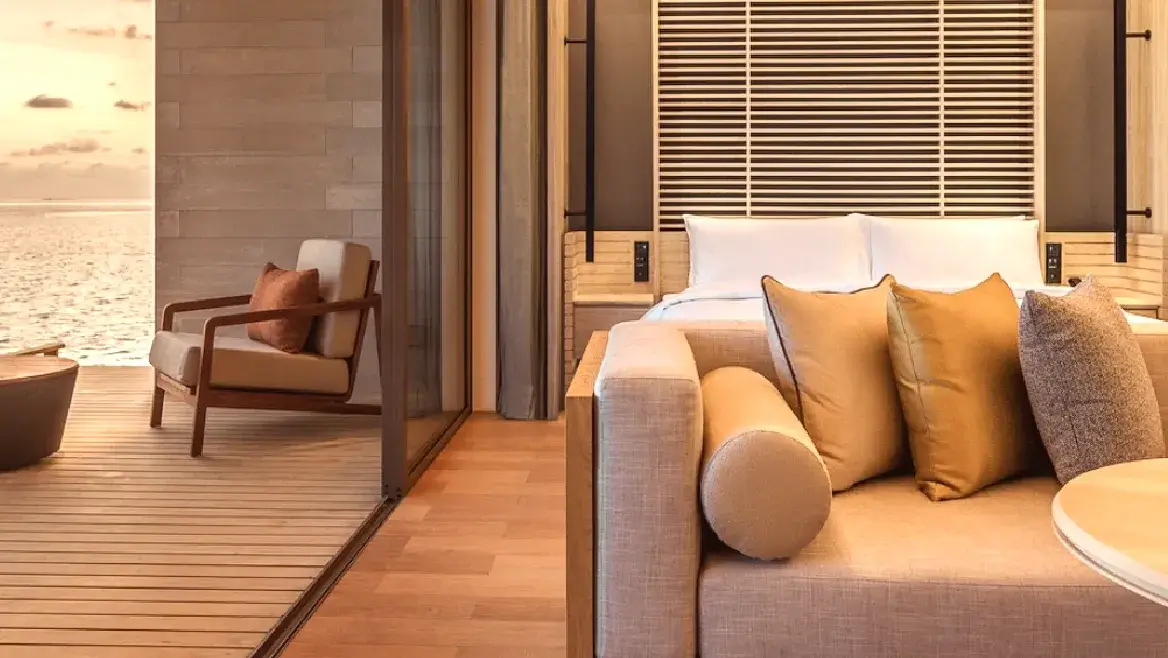 AlilaKothaifaruMaldives馬爾地夫阿麗拉度假村LagoonOverwaterPoolVilla瀉湖泳池別墅沙發區