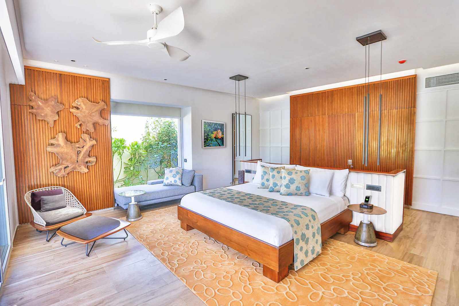 Emerald-Beach Villa-bedroom