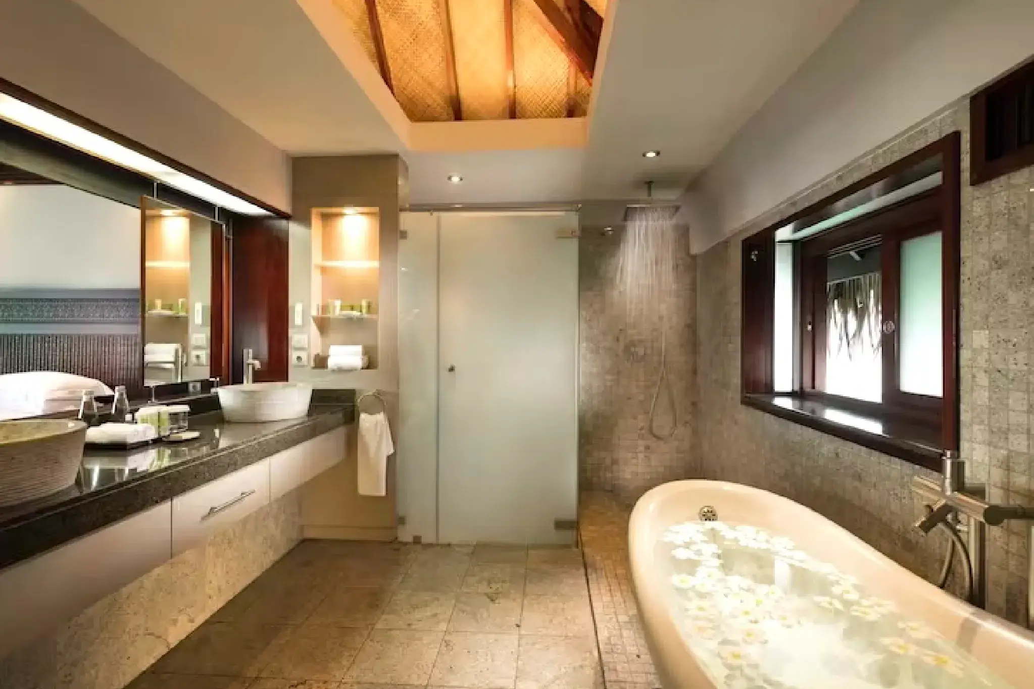 HILTON MOOREA LAGOON RESORT & SPA 高級臥浴