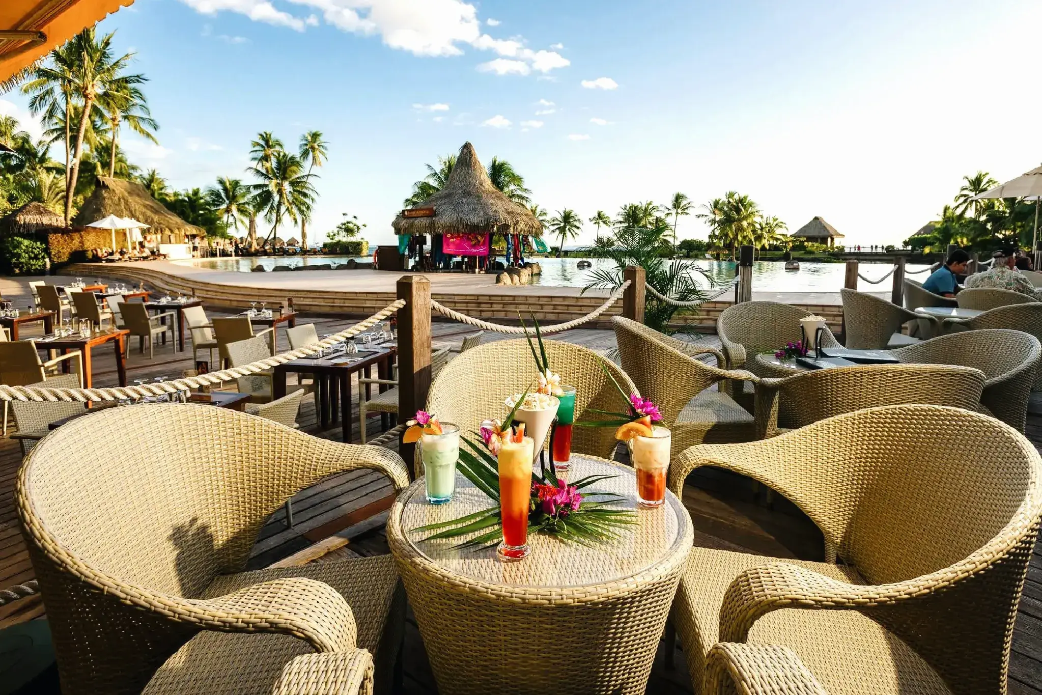 HOTEL INTERCONTINENTAL TAHITI RESORT & SPA restaurant