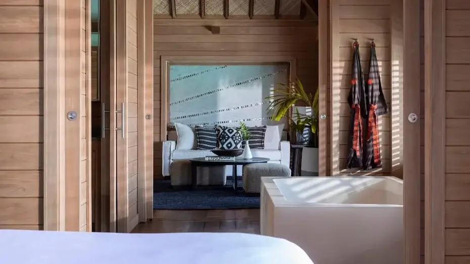Hotel+Four+Seasons+-+海景水上屋套房+Beach+View+Overwater+Bungalow+Suite+02