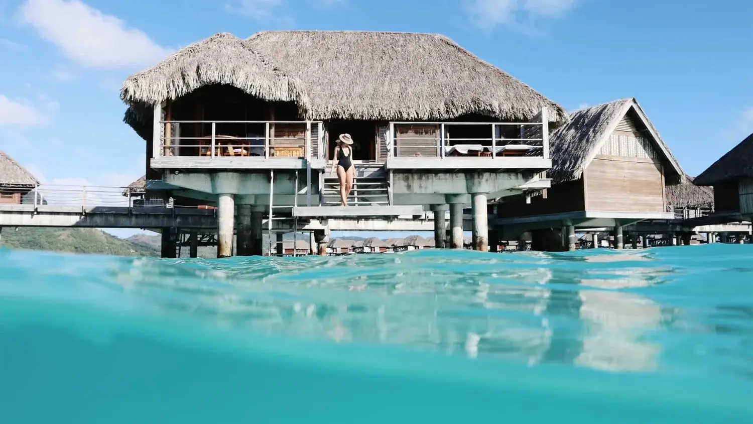 Hotel+Four+Seasons+-+海景水上屋套房+Beach+View+Overwater+Bungalow+Suite+05