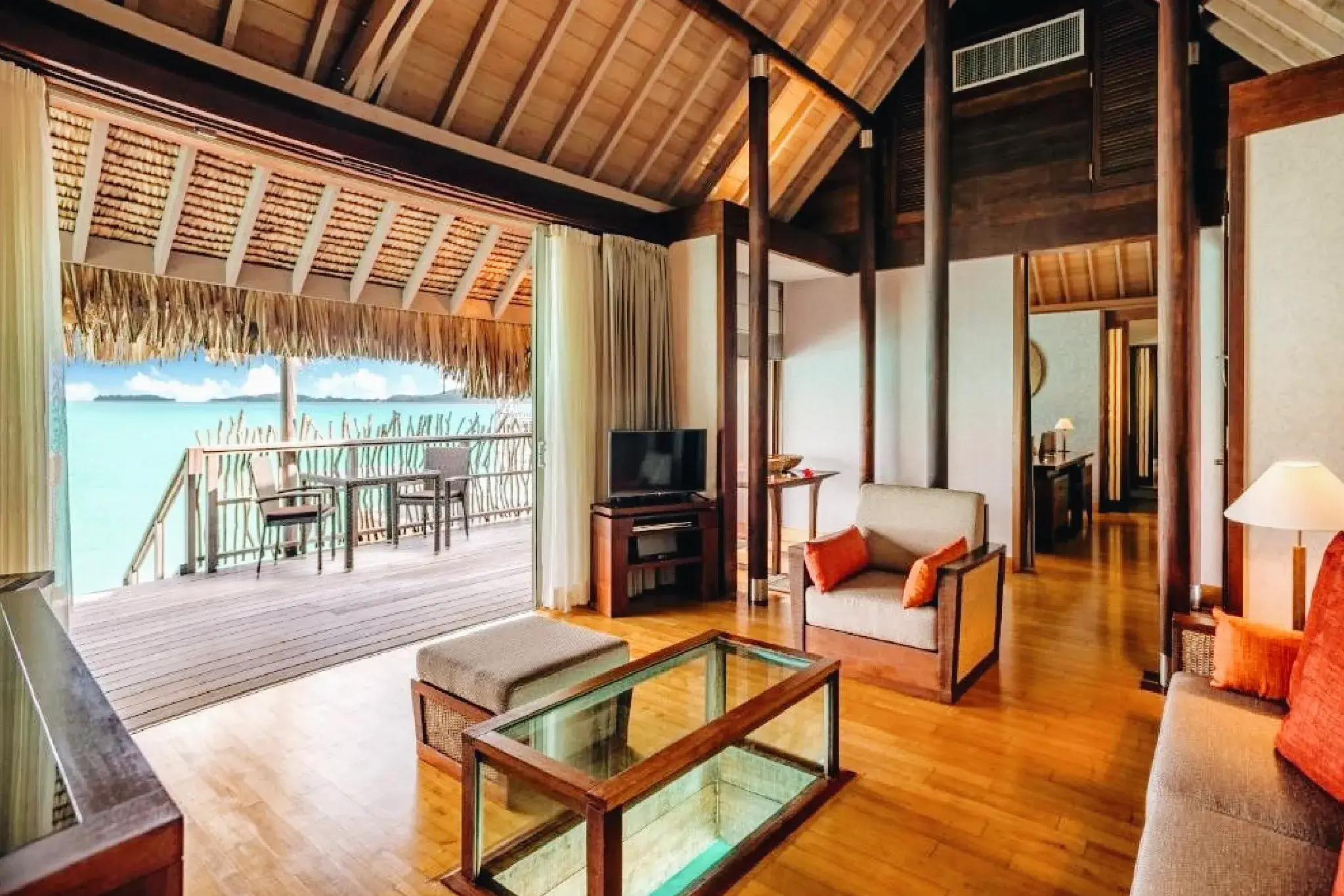 INTERCONTINENTAL BORA BORA RESORT AND THALASSO room