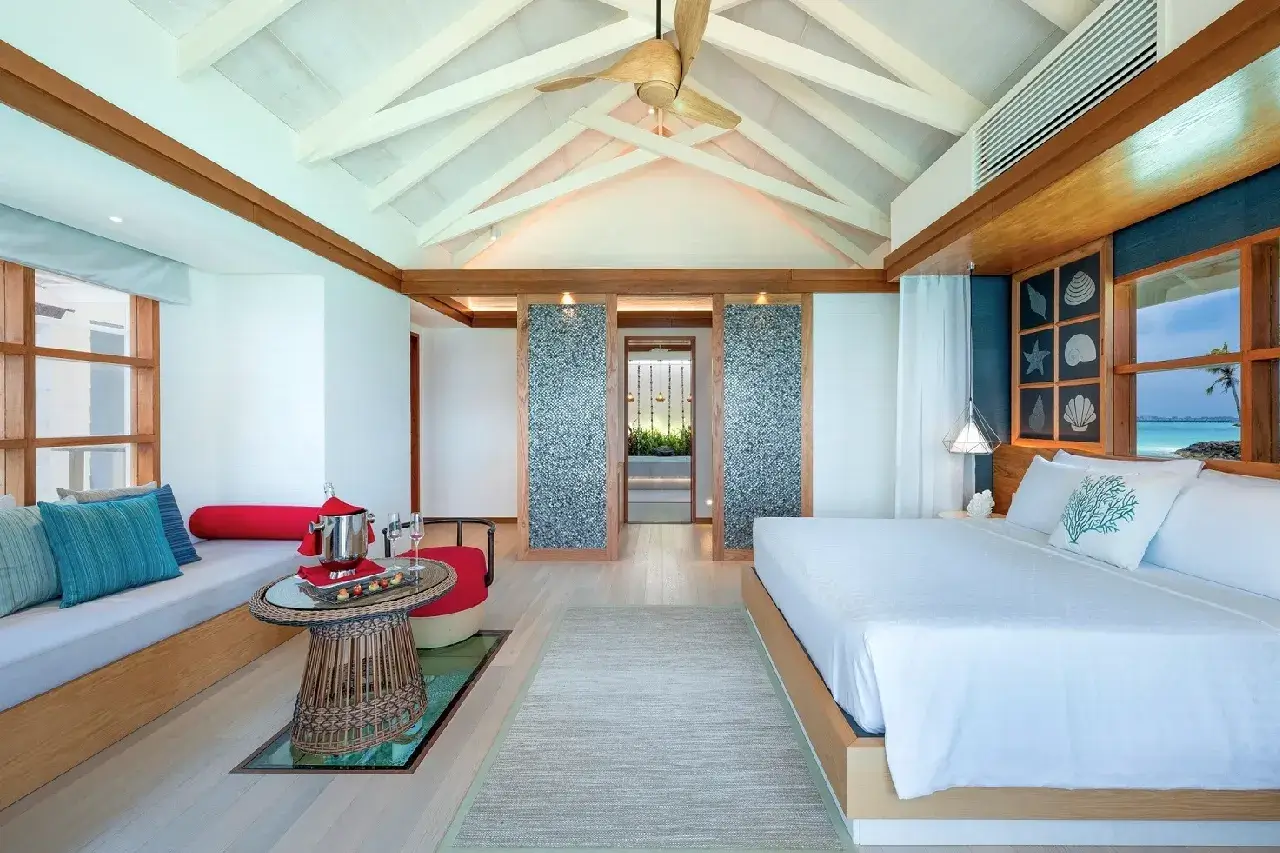 OBLU SELECT Lobigili馬爾地夫奧靜洛碧吉利島Nest Water Villa擁有木頭元素設計風格