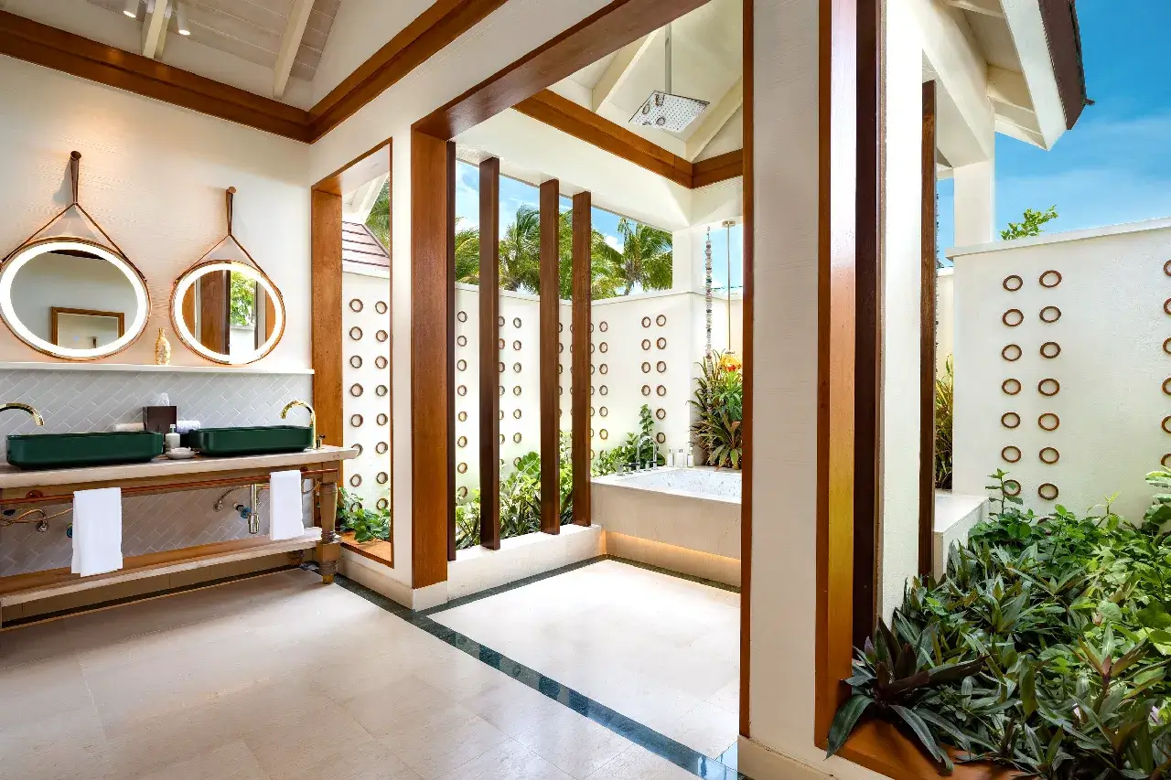 OBLU SELECT Lobigili馬爾地夫奧靜洛碧吉利島Sun Nest Beach Pool Villa擁有超大私人浴缸