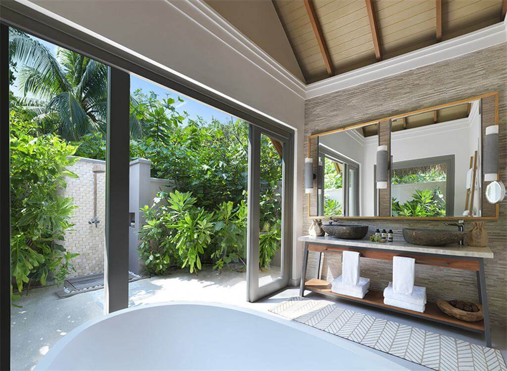 Vakkaru Maldives-Beach Bungalow-Bathroom