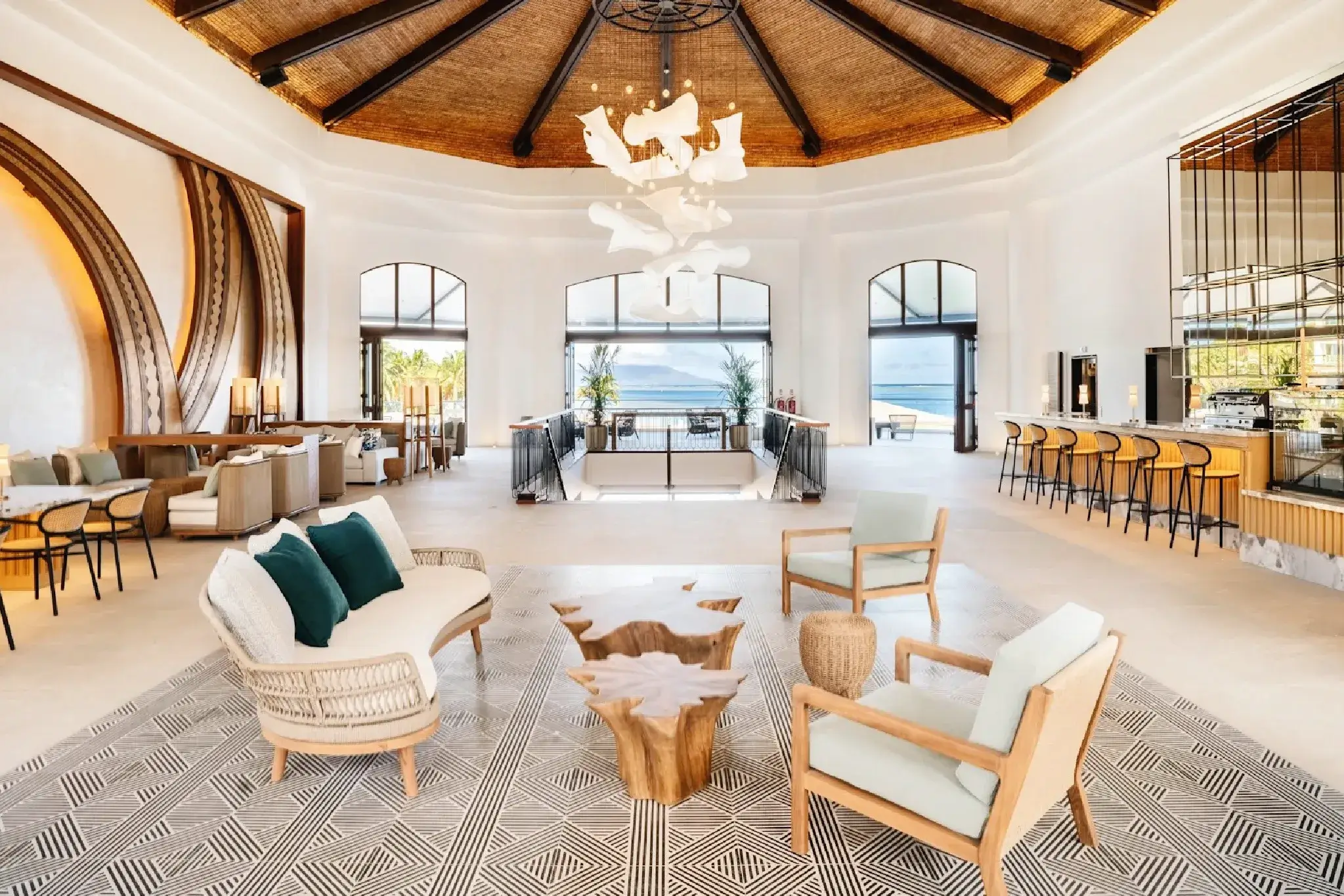 hilton hotel tahiti lobby