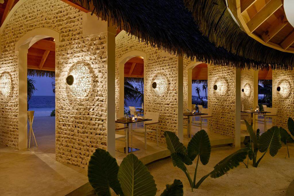 Kandolhu-Island-Resort-Sea-Grill-Clara Travel