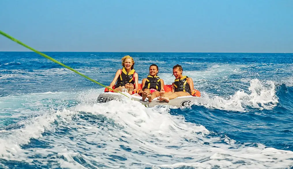 馬爾地夫旅遊_Fushifaru富士法魯渡假村_娛樂活動_水上運動