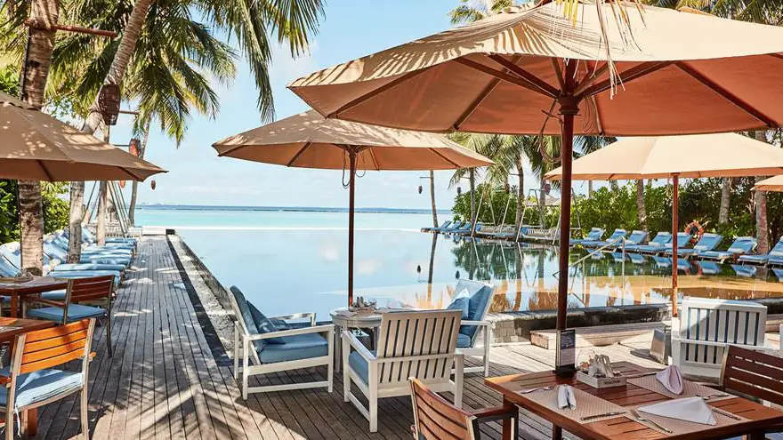 克拉拉旅遊_Reflections沉思餐廳_泳池酒吧