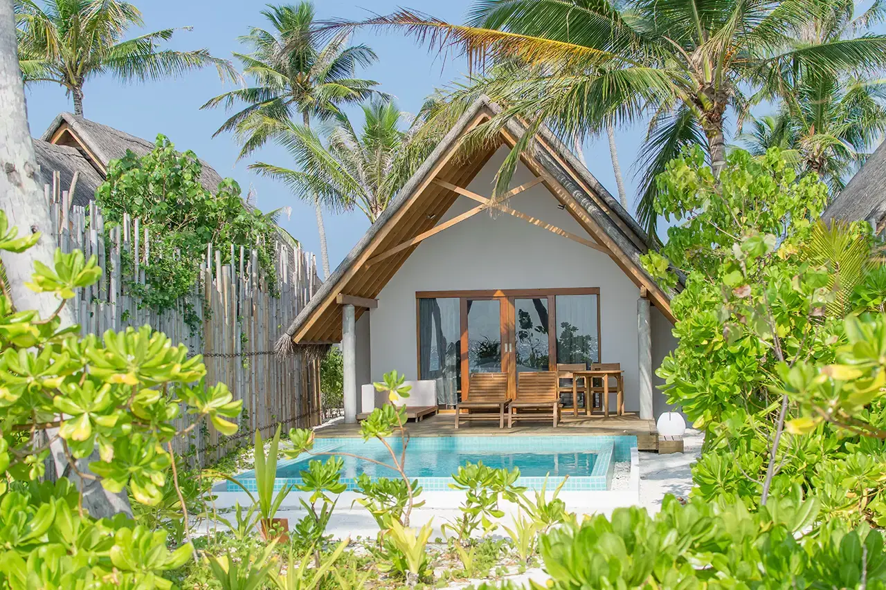 fushifaru Pool Beach Villa Sunrise