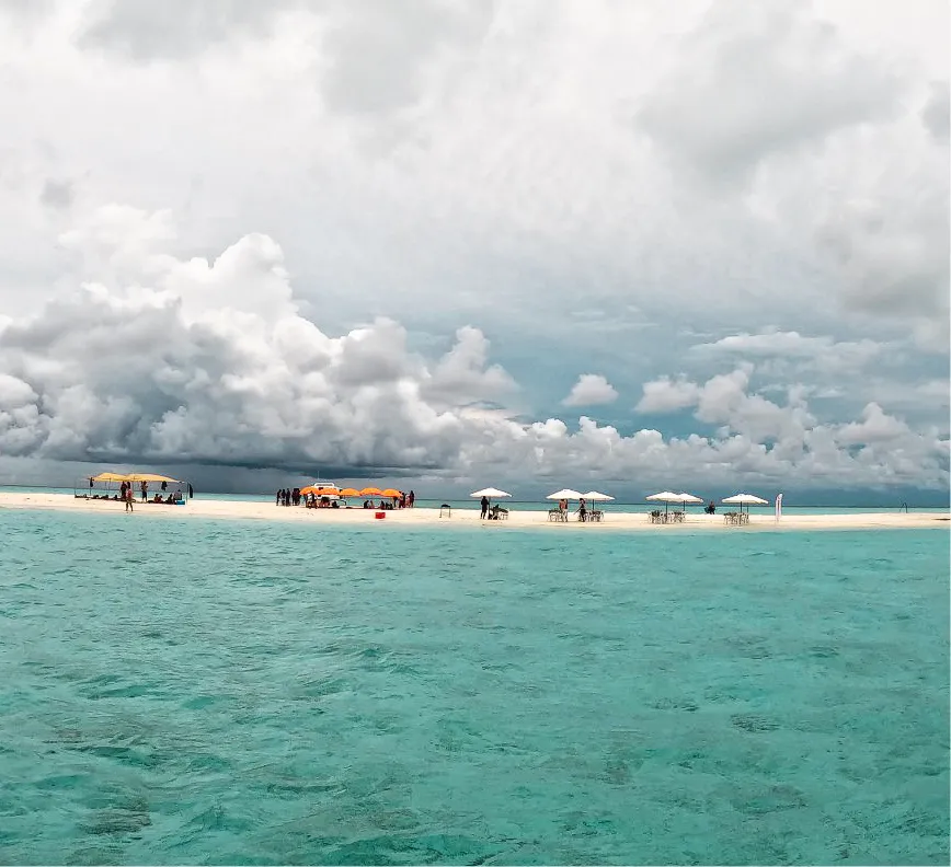 馬爾地夫居民島-沙灘午餐