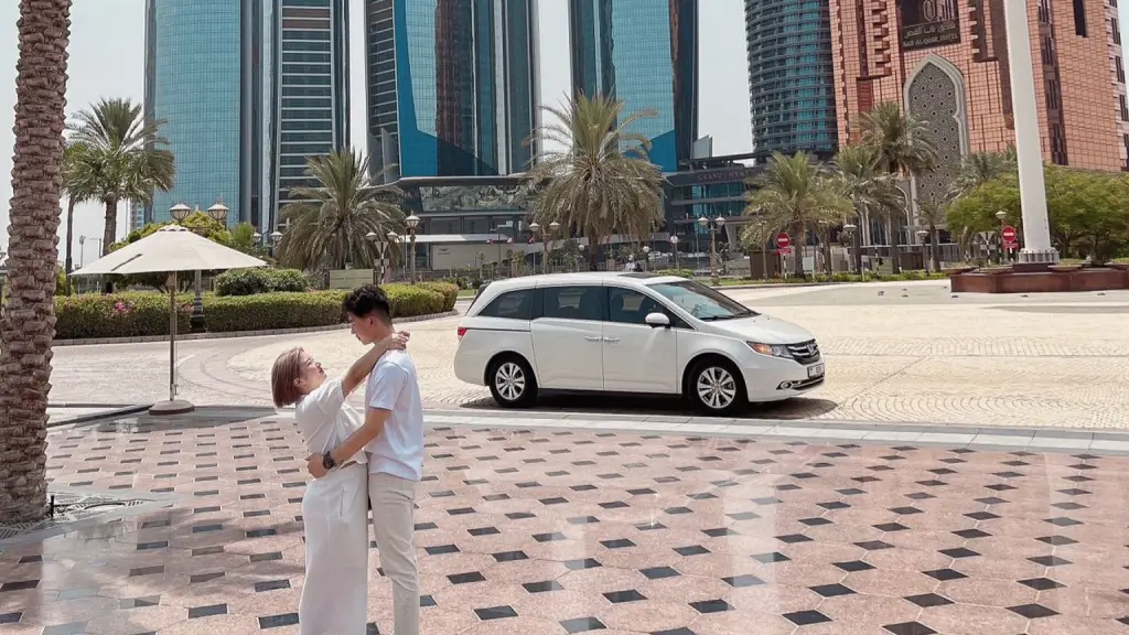 杜拜自由行包車99