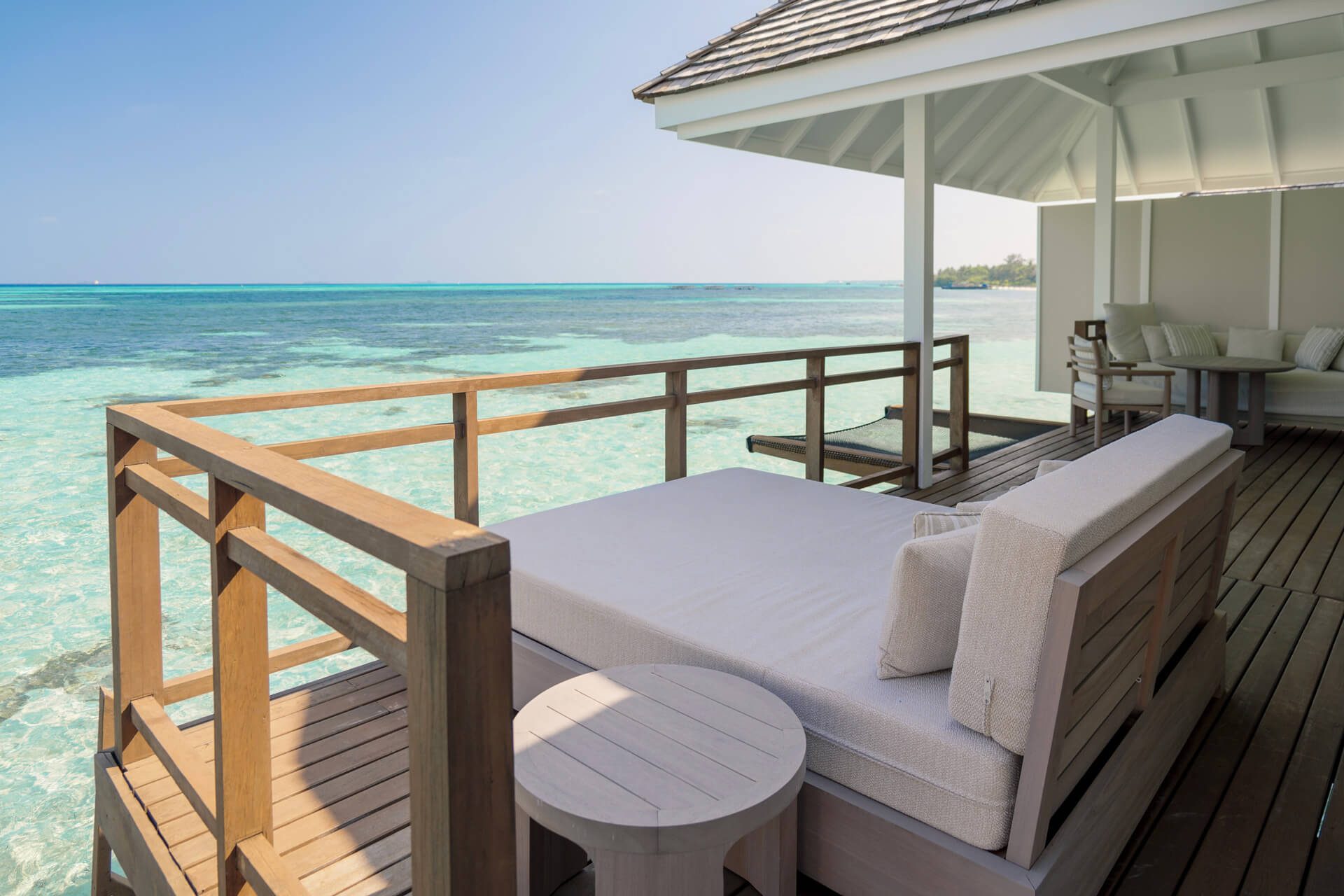 lux water villa 水上別墅