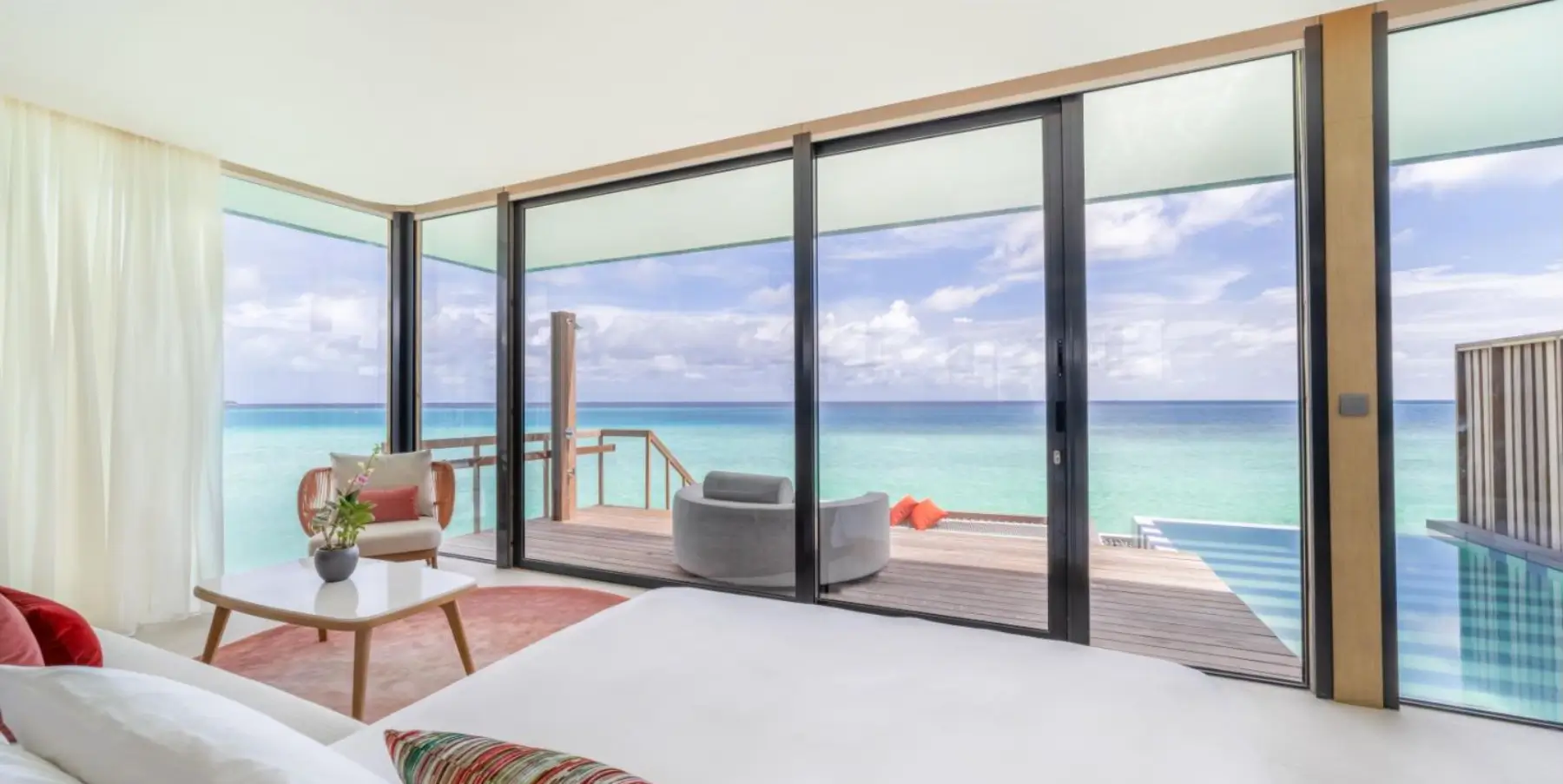 SO Lagoon Water Pool Villa