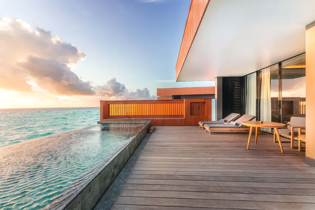 veligandu 維利甘度度假村sunset ocean pool villa